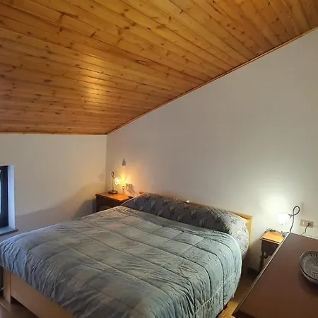Apartment Mansarda Elena Sestola
